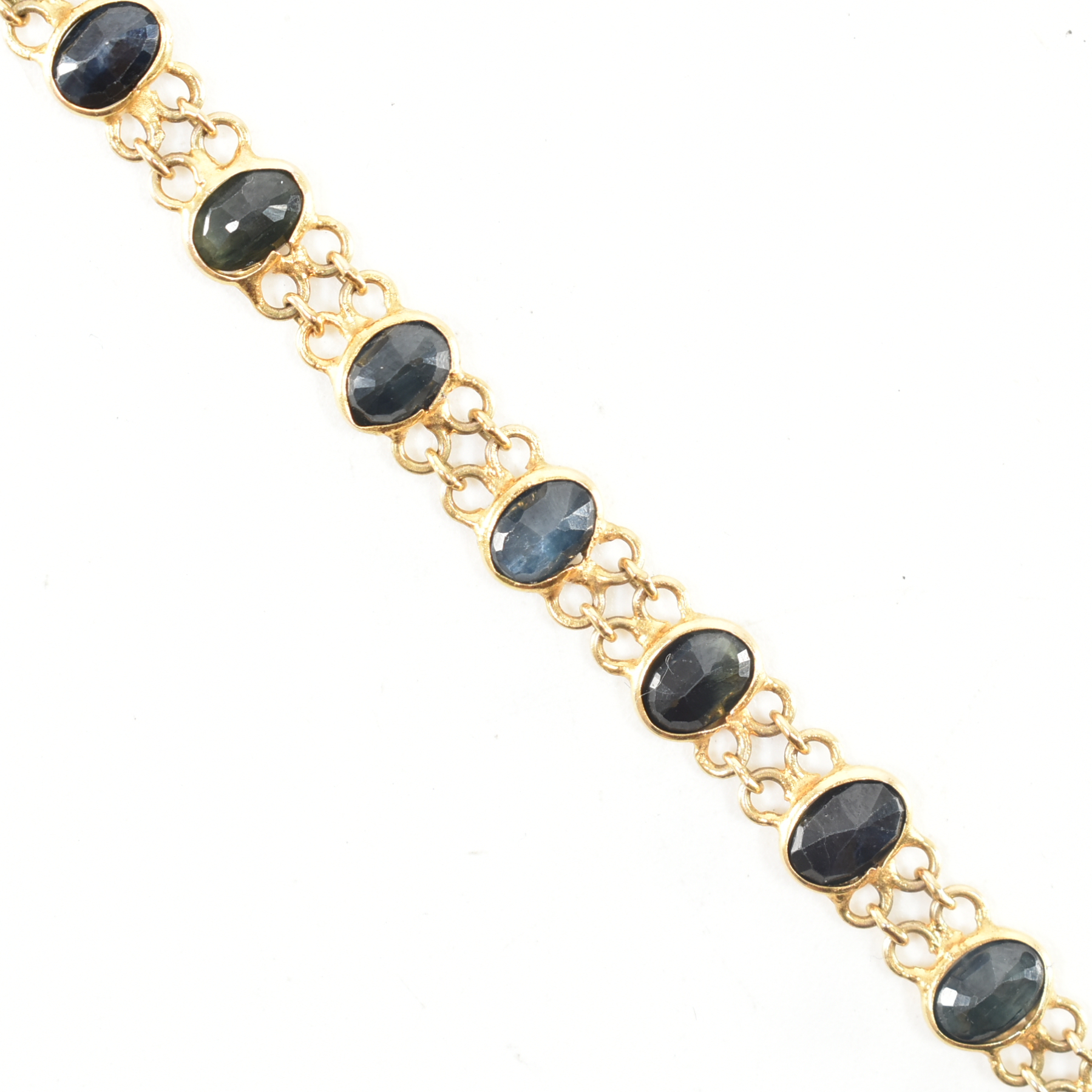 VINTAGE GOLD & SAPPHIRE CHAIN BRACELET - Image 2 of 5