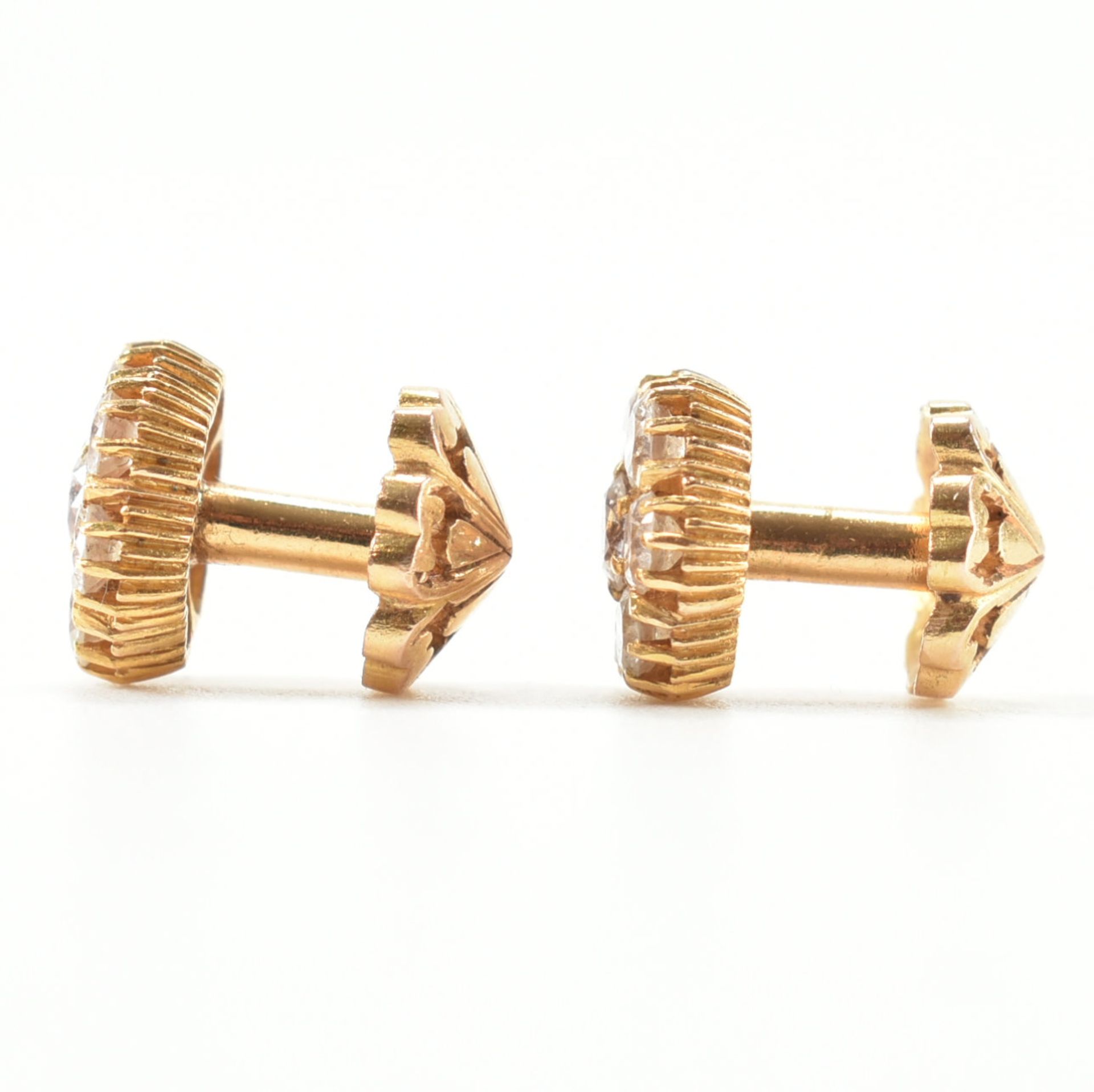 PAIR OF GOLD & DIAMOND SHIRT STUDS - Image 2 of 4