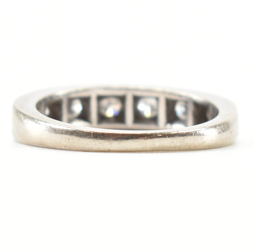 18CT WHITE GOLD & DIAMOND SEVEN STONE RING - Image 4 of 9