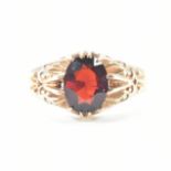 HALLMARKED 9CT GOLD & GARNET SOLITAIRE RING