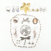 COLLECTION OF SILVER WHITE METAL & GEM SET JEWELLERY