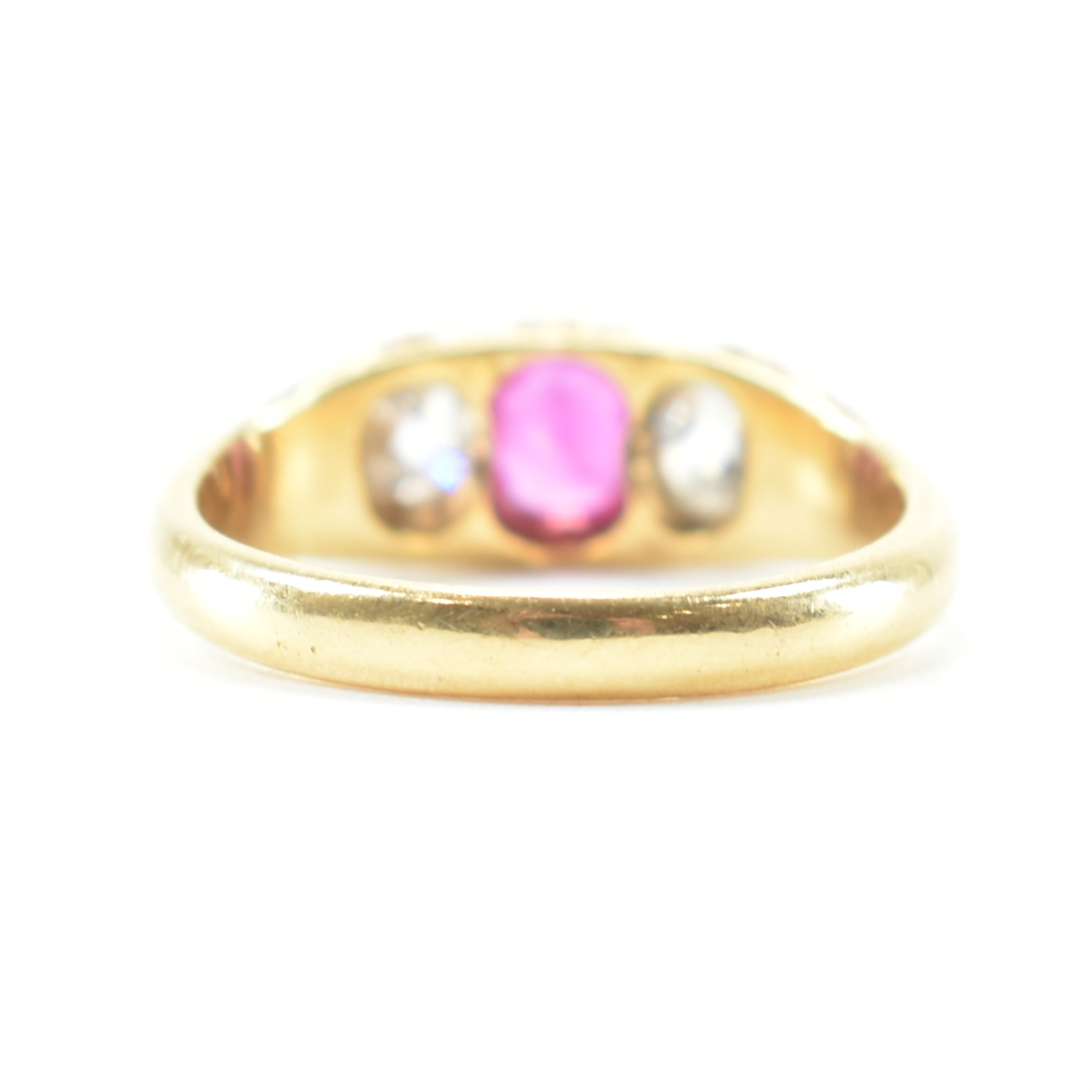 VICTORIAN 18CT GOLD RUBY & DIAMOND THREE STONE RING - Image 3 of 8