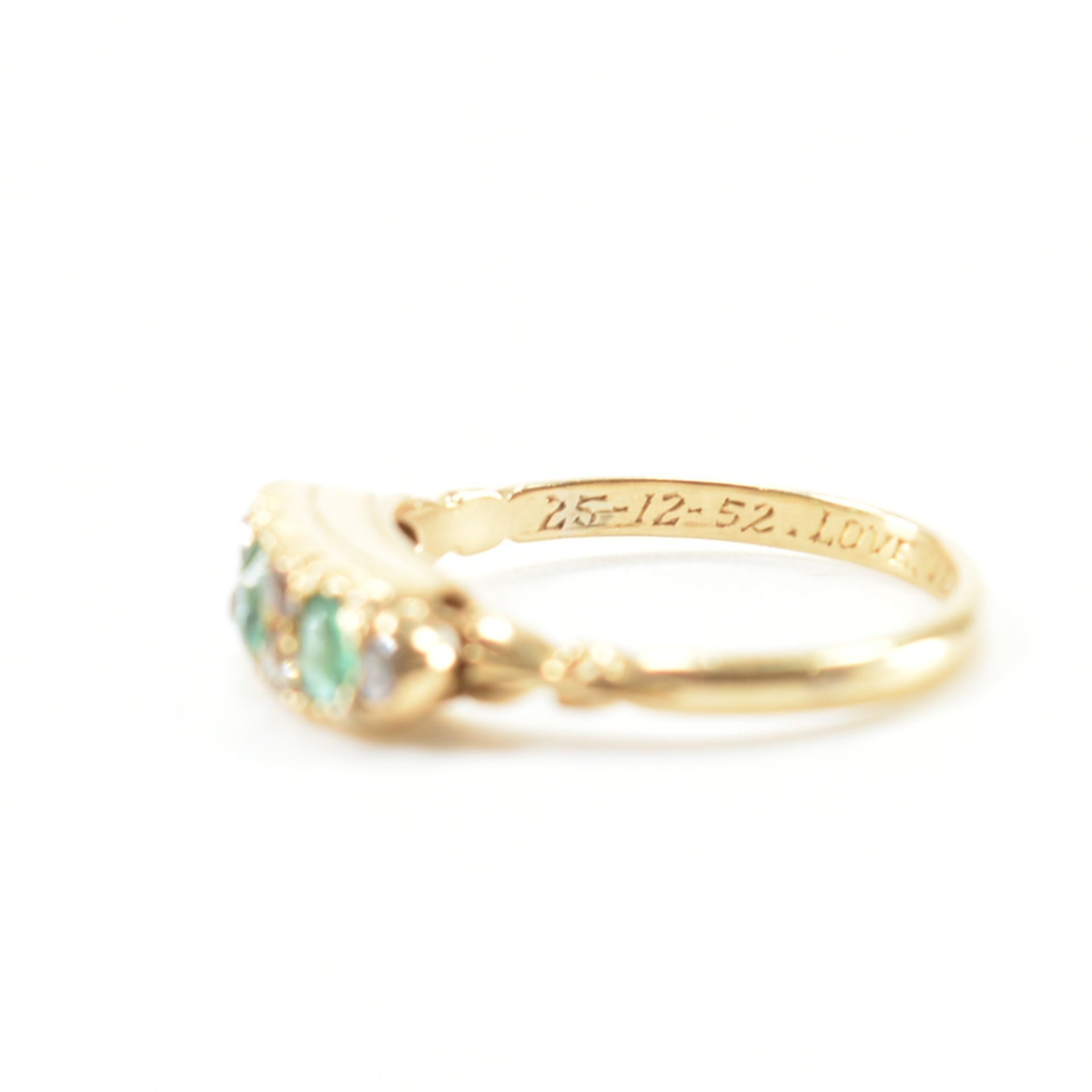 18CT GOLD EMERALD & DIAMOND RING - Image 7 of 10