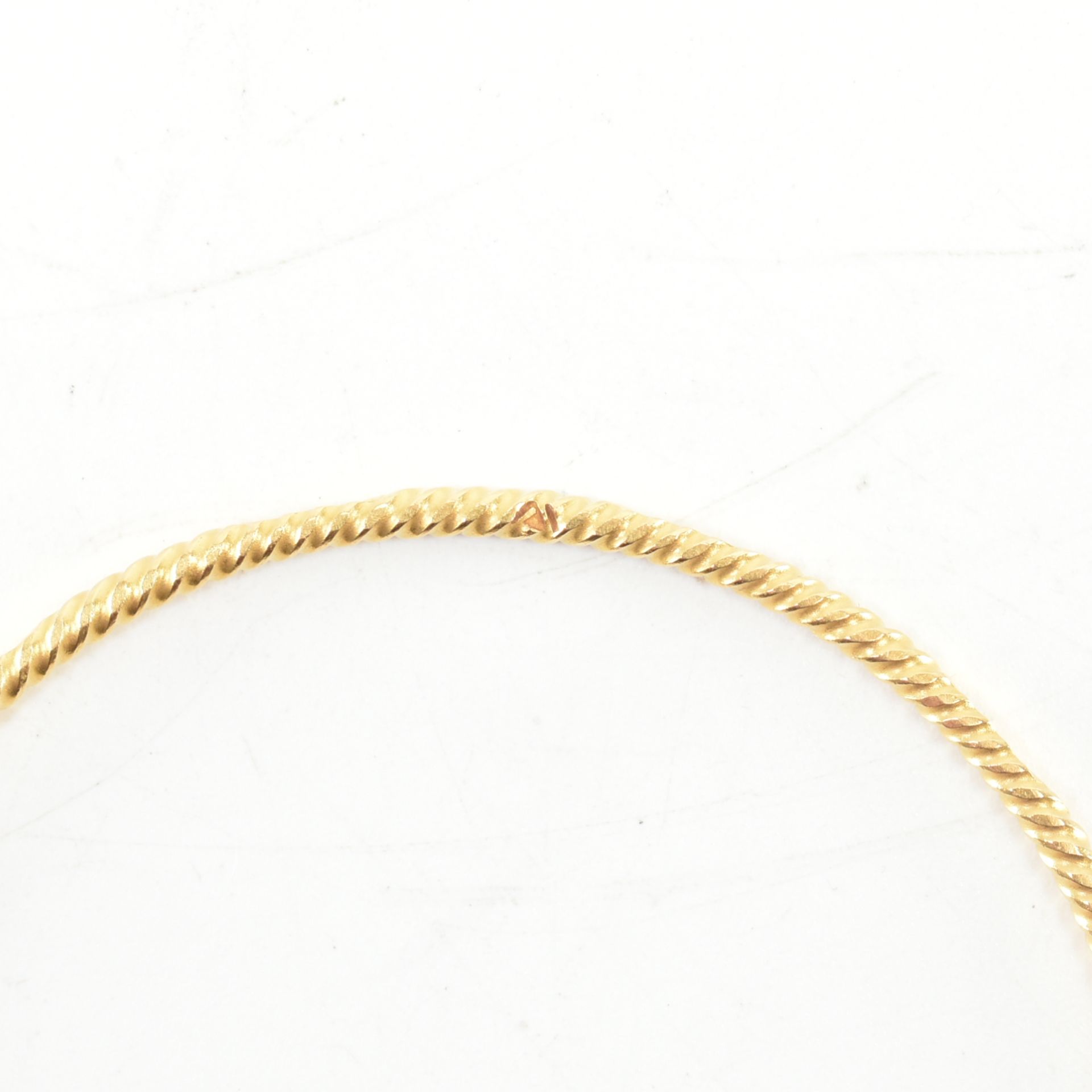 HIGH CARAT GOLD ROPE TWIST BANGLE - Image 5 of 5