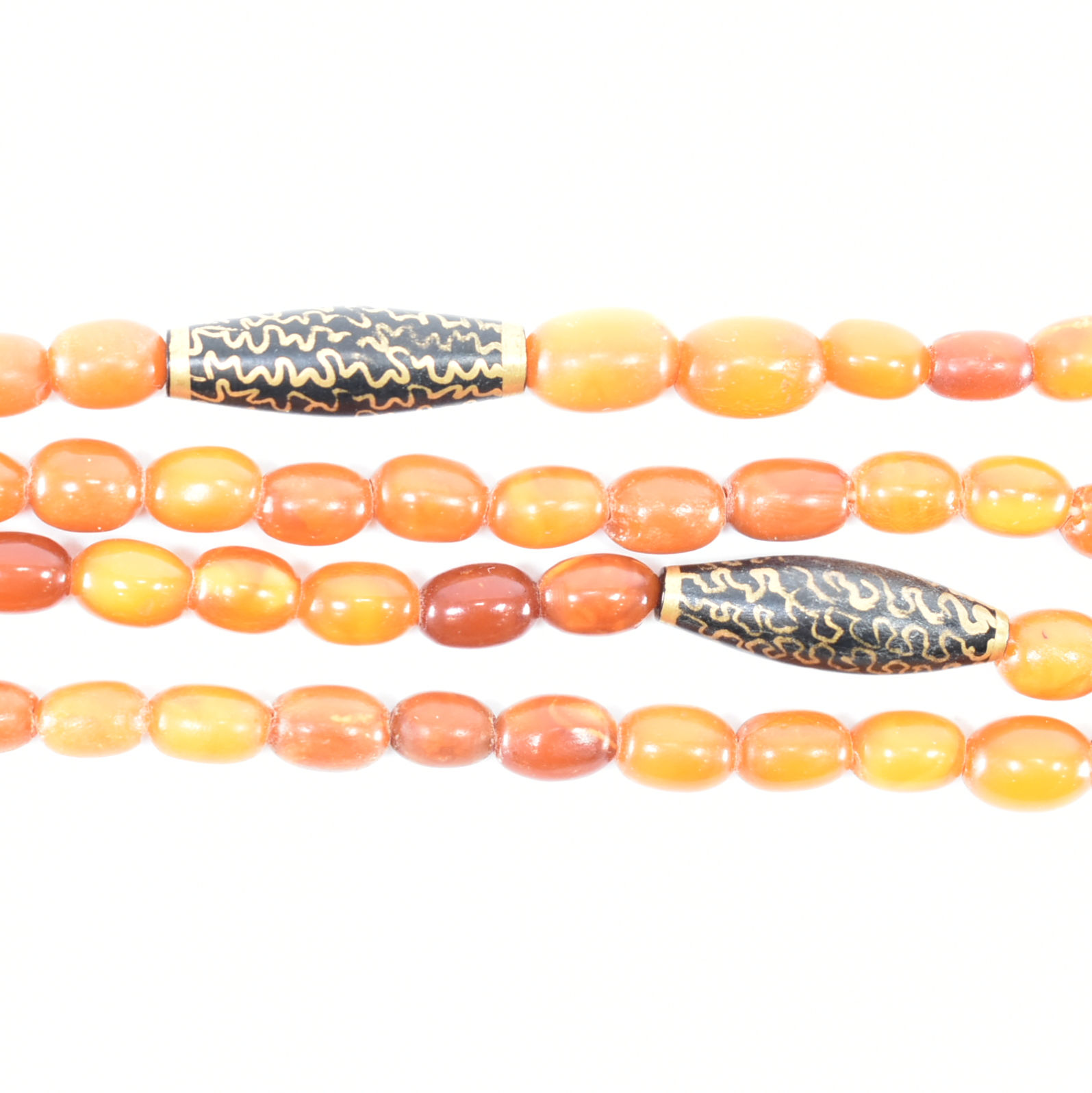 1930S AMBER BEAD NECKLACE - Image 2 of 2