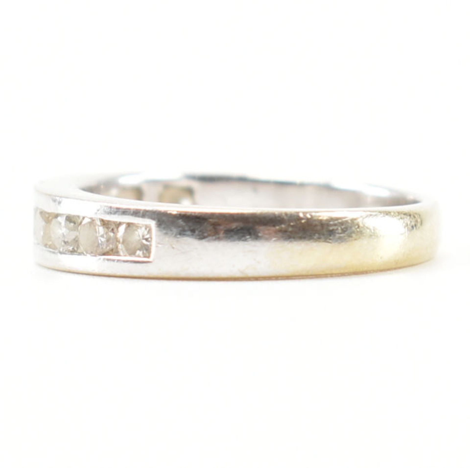 18CT WHITE GOLD & DIAMOND HALF ETERNITY RING - Image 2 of 8