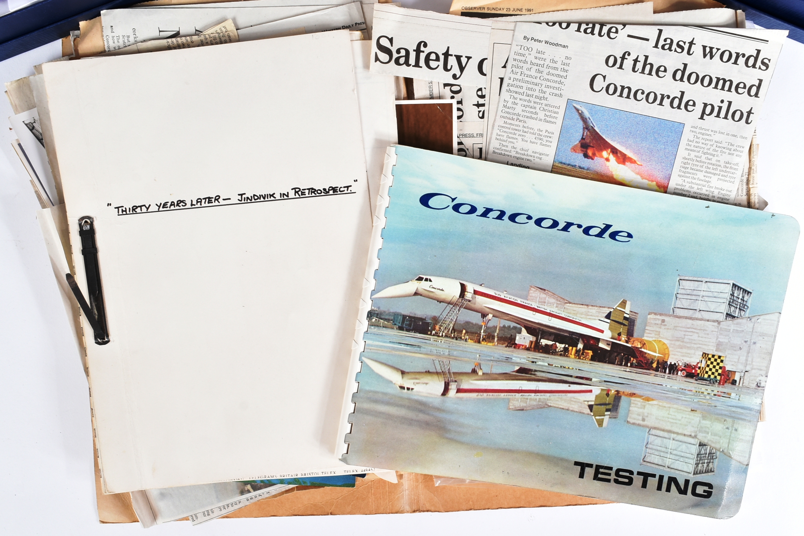 CONCORDE - COLLECTION OF ASSORTED MEMORABILIA - Image 6 of 6