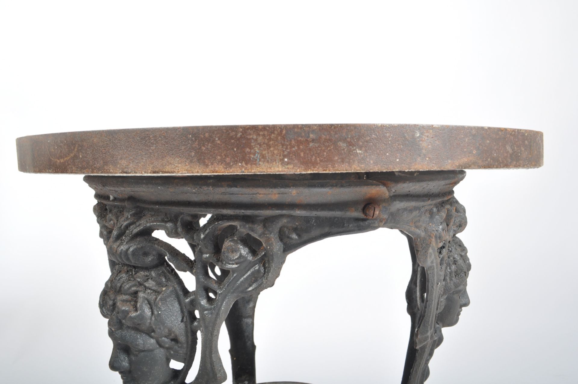 RETRO CAST IRON & CONCRETE BRITTANIA PUB GARDEN TABLE - Image 6 of 8