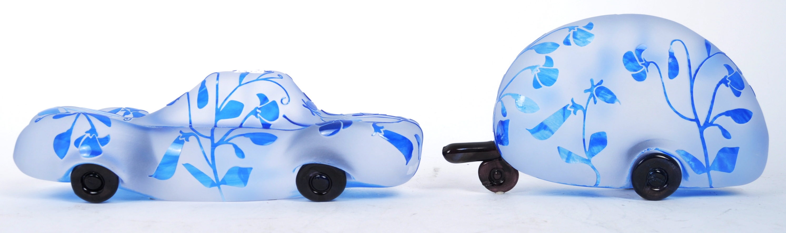 OLLE BRAZEN 'CAR - TOONS' FOR KOSTA BODA - GLASS CAR & CARAVAN