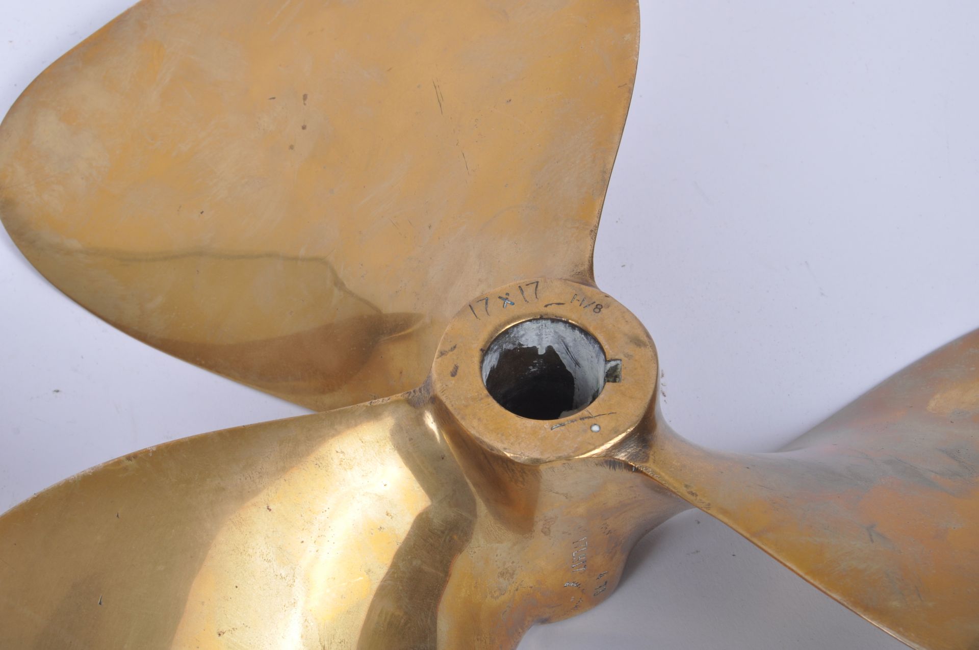 PAIR OF 20TH CENTURY SOLID BRONZE SHIP'S PROPELLERS - Image 4 of 7
