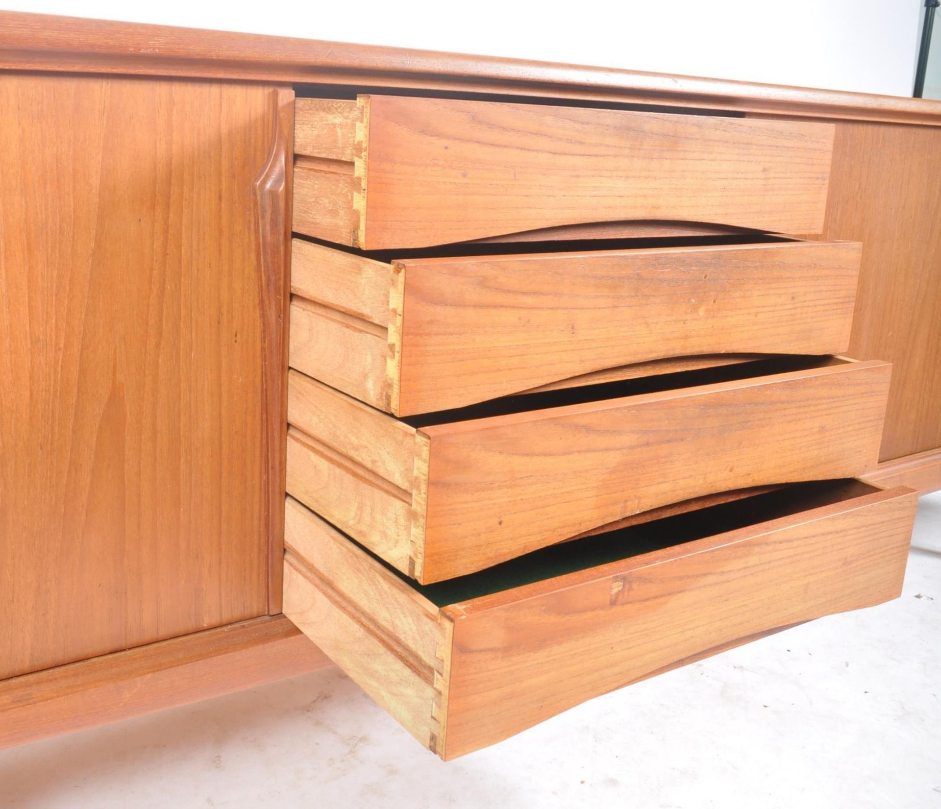 GUNNI OMANN - ALEX CHRISTIANSEN - MID CENTURY DANISH SIDEBOARD - Image 3 of 7