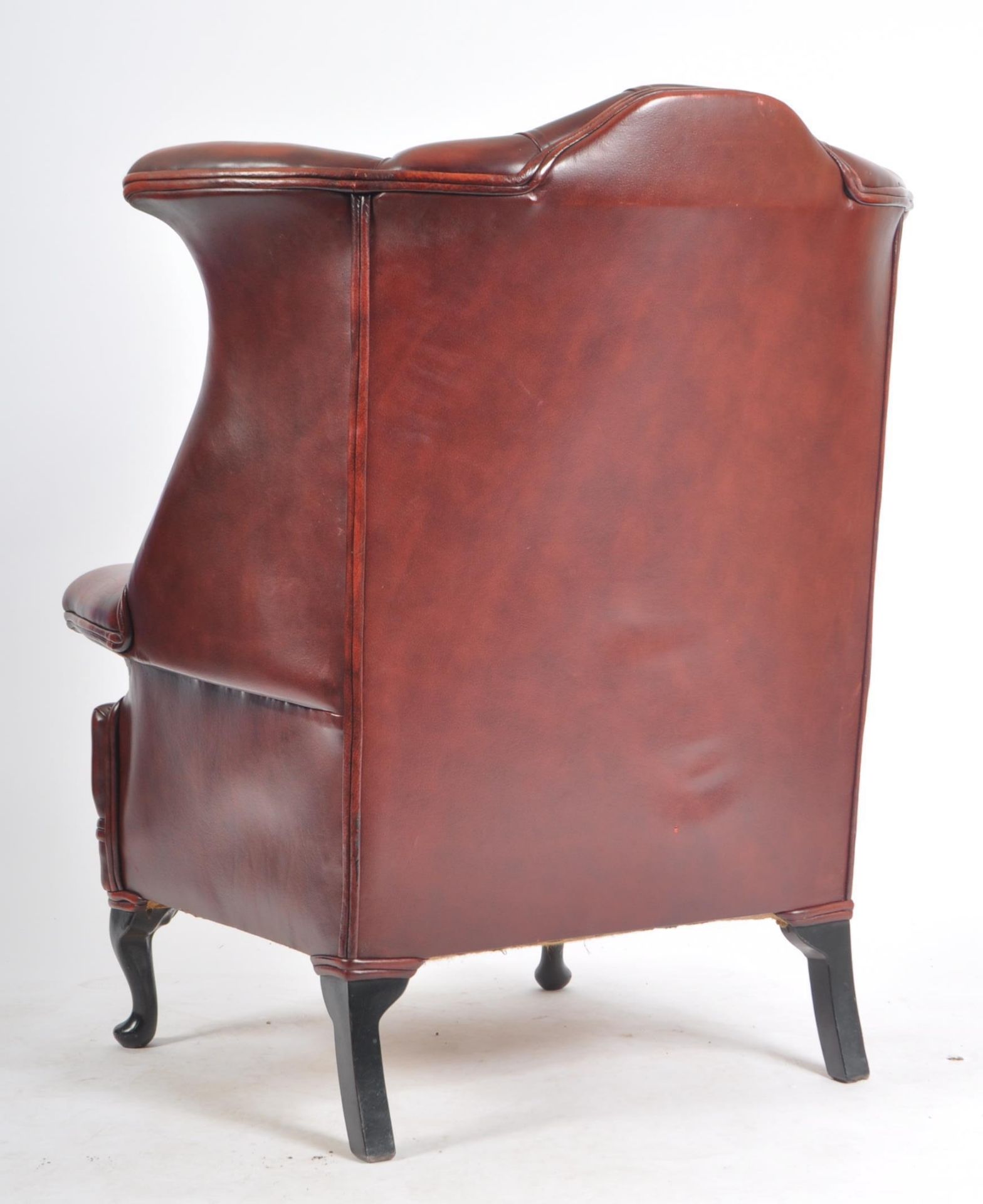 VINTAGE CHESTERFIELD QUEEN ANNE STYLE WINGBACK ARMCHAIR - Image 7 of 7