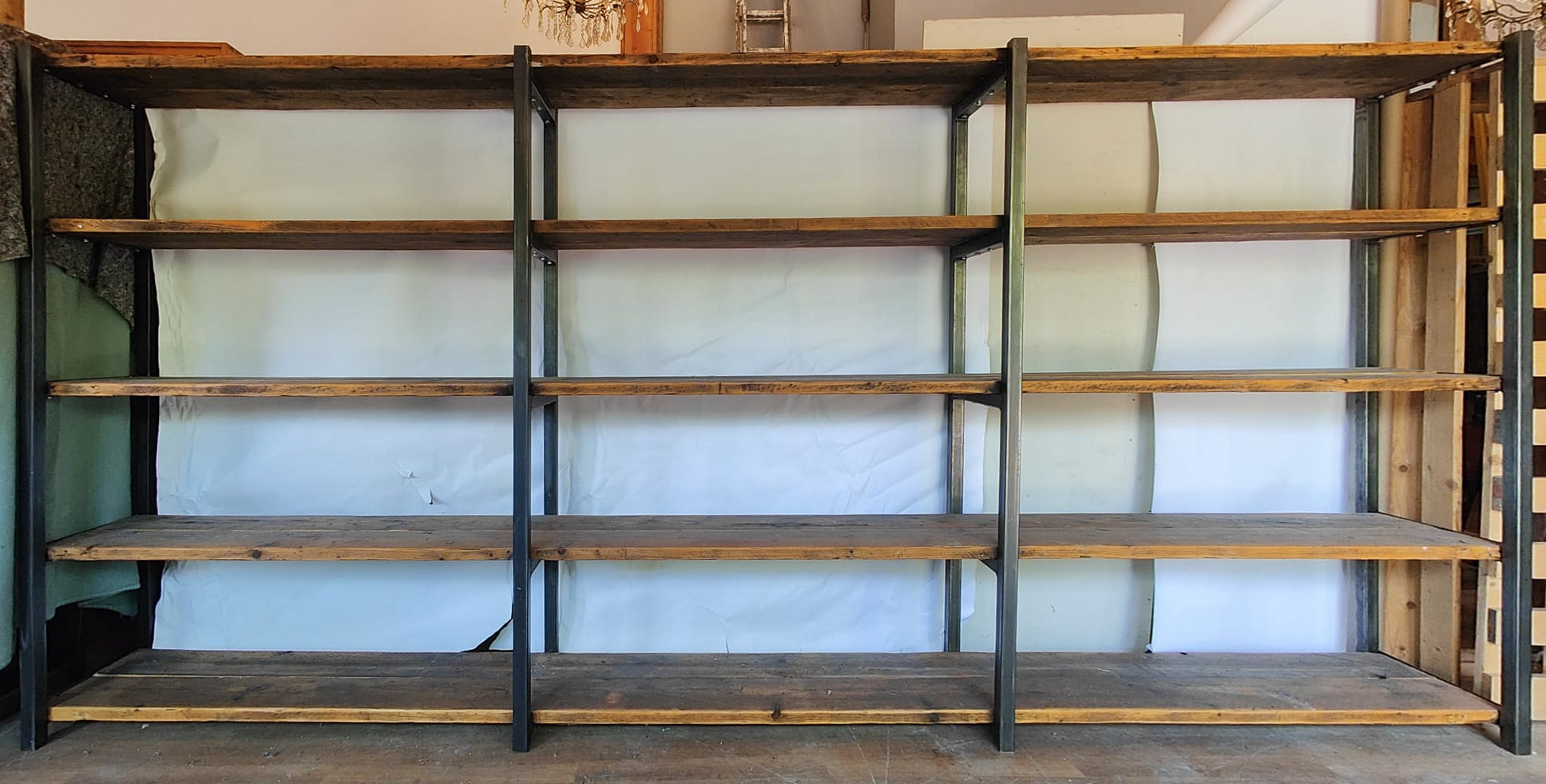 LARGE AVIATION STYLE PINE & CAST METAL TRIPLE SECTION BOOKCASE - Bild 2 aus 6