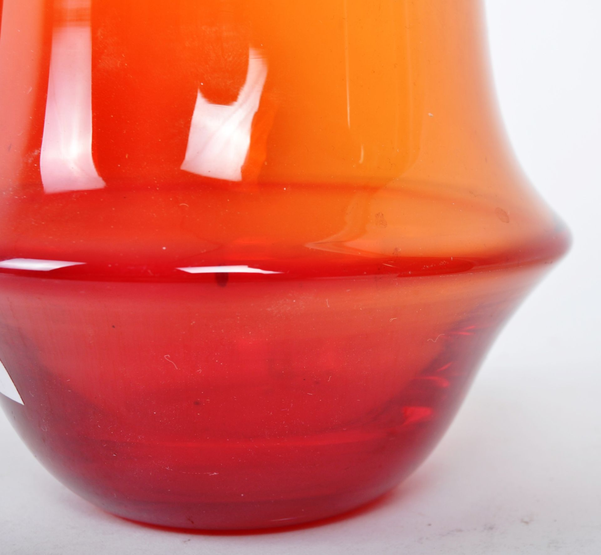 FOUR SCANDINAVIAN MIDCENTURY PIECES OF STUDIO ART GLASS - Image 8 of 18