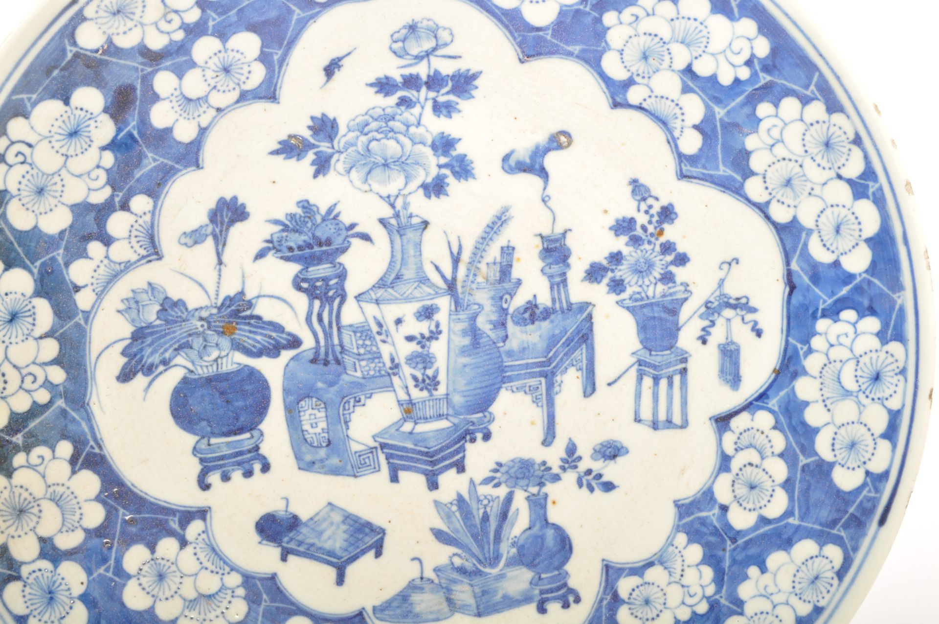 TWO VINTAGE 20TH CENTURY ASIAN CHINESE BLUE & WHITE CHARGERS - Image 9 of 9