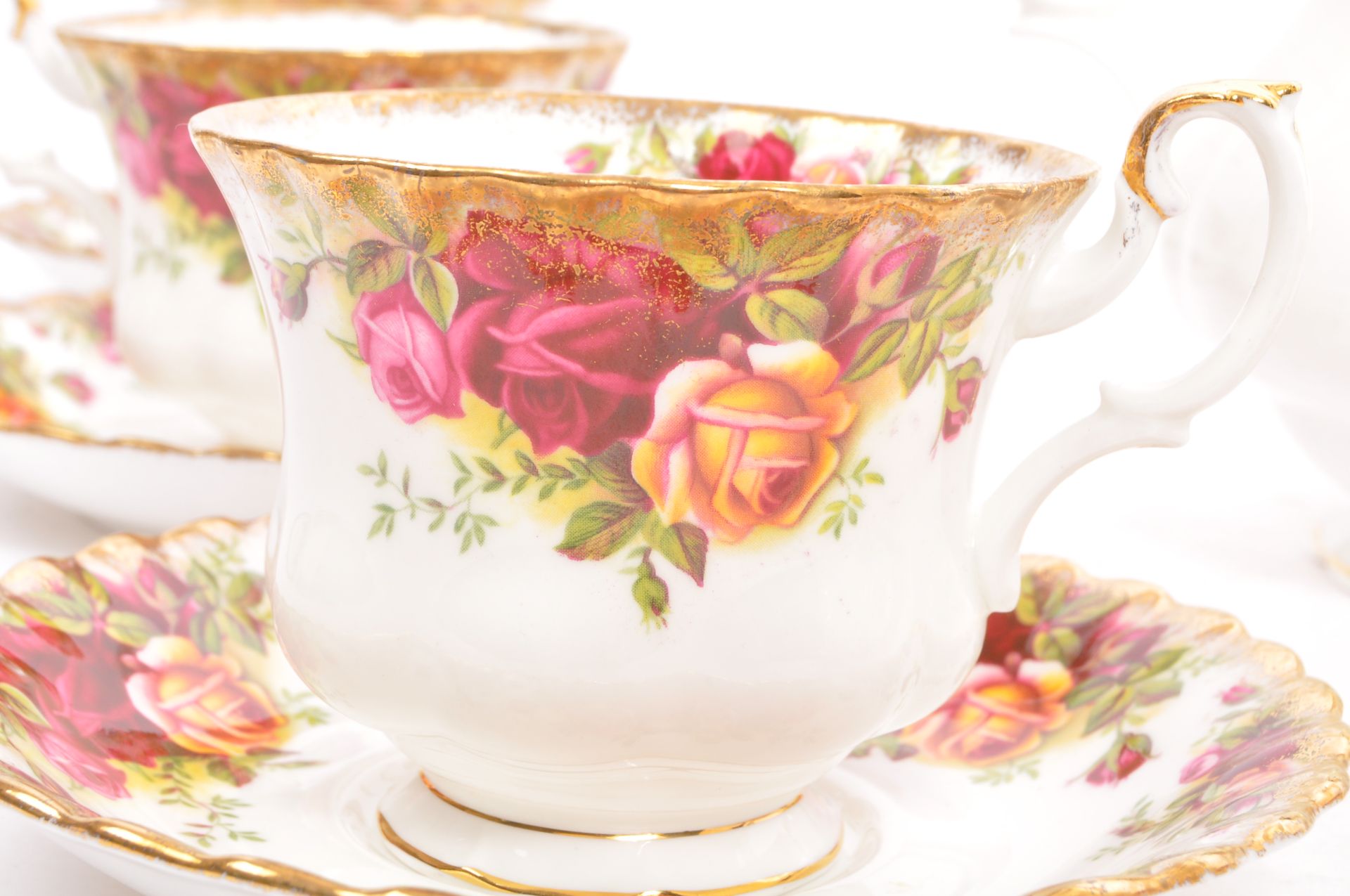 VINTAGE ROYAL ALBERT OLD COUNTRY ROSES 6 PIECE TEA SET - Image 6 of 8