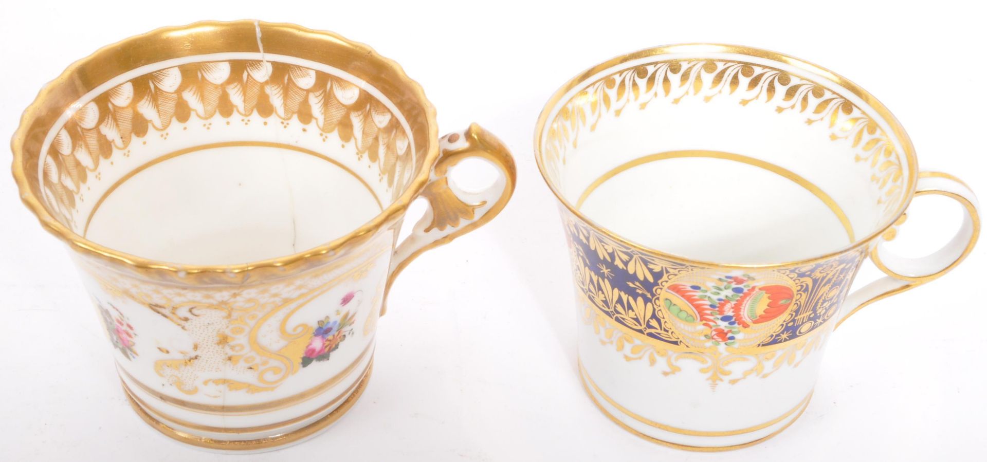 COLLECTION OF 18TH & 19TH CENTURY CHAMBERLAIN CUPS & SAUCERS - Image 4 of 6