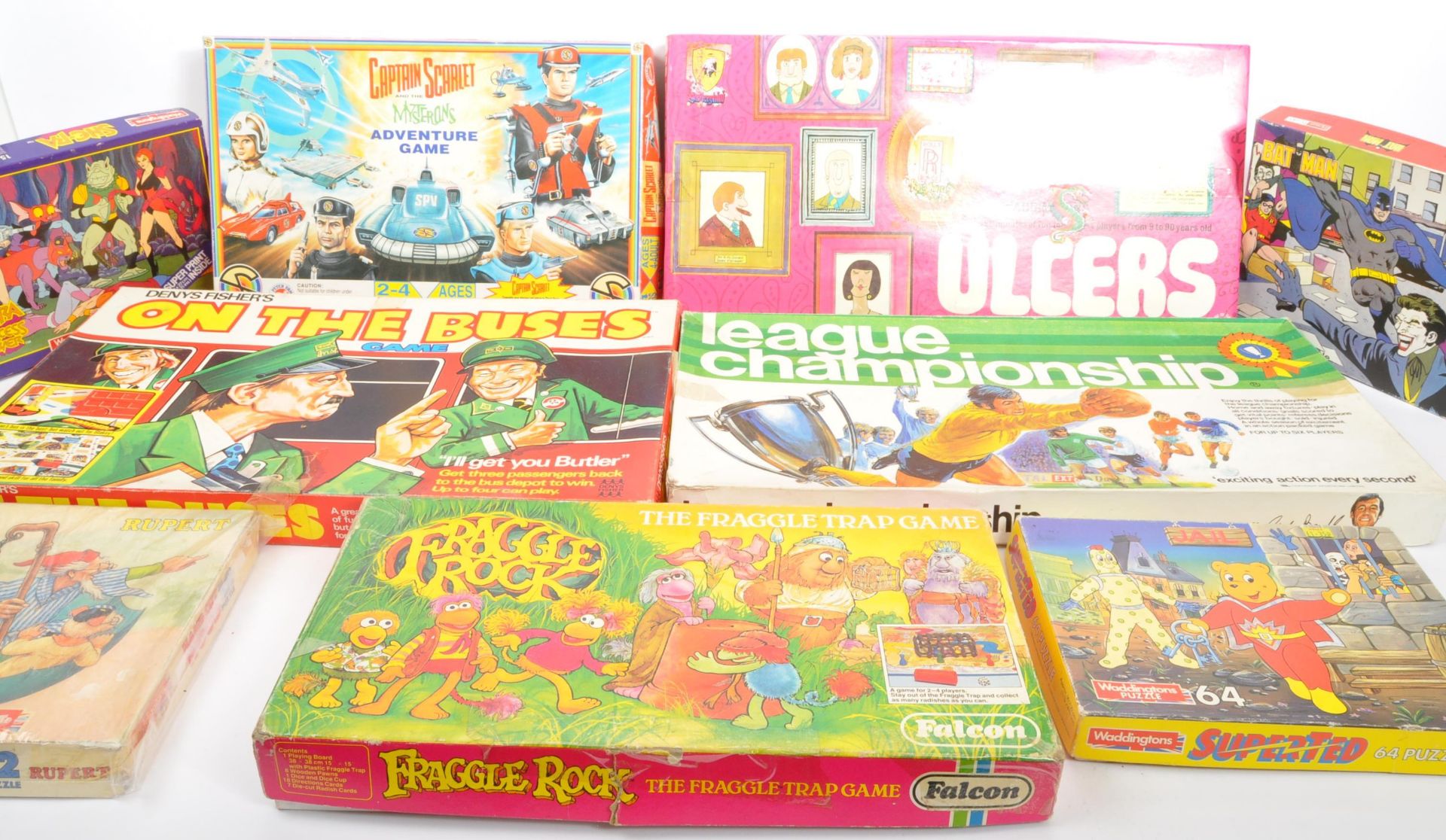 COLLECTION OF VINTAGE TV & FILM RELATED BOARD GAMES & PUZZLES