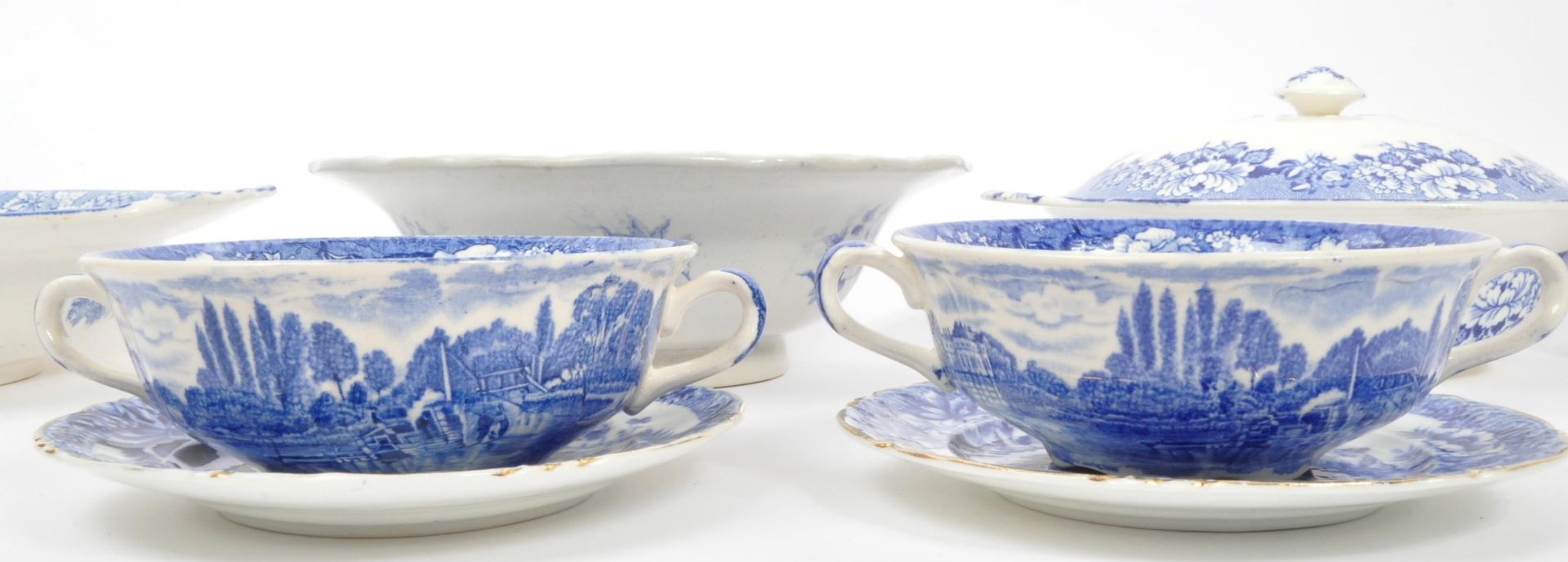 COLLECTION OF 19TH CENTURY BLUE & WHITE CHINA - Image 5 of 9