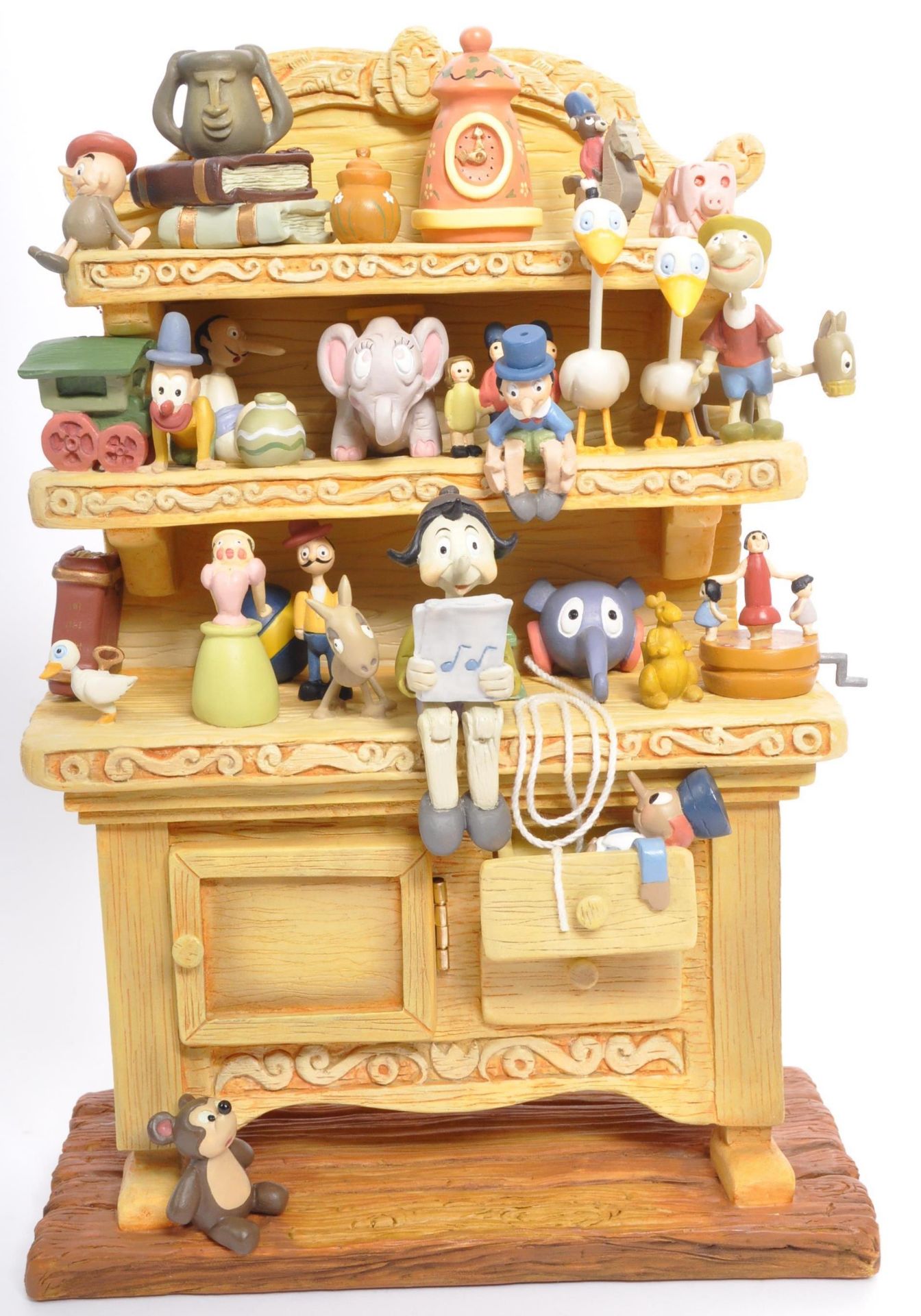 CLASSICS WALT DISNEY COLLECTIONS - PAINTED PORCELAIN FIGURES - Image 2 of 8