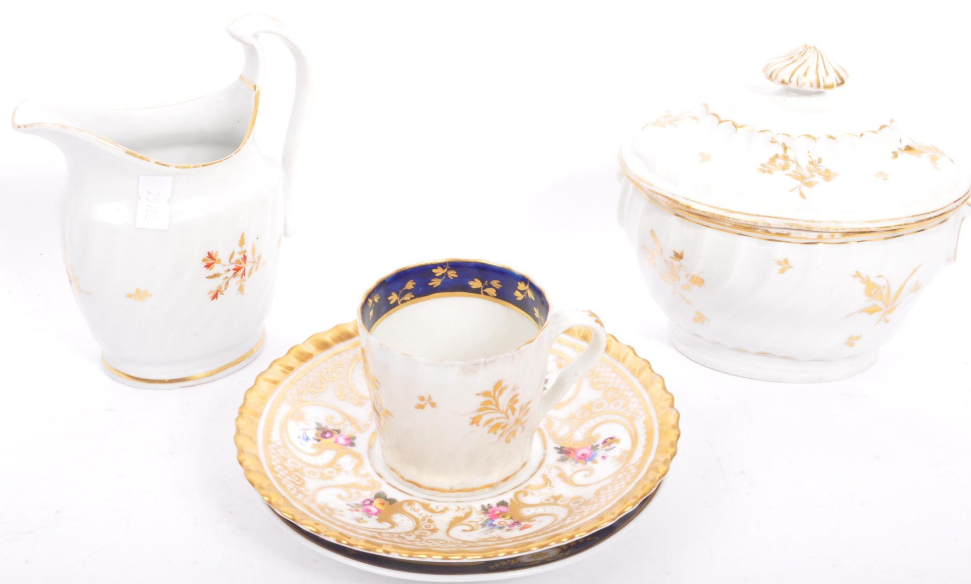 COLLECTION OF 18TH & 19TH CENTURY CHAMBERLAIN CUPS & SAUCERS - Image 5 of 6