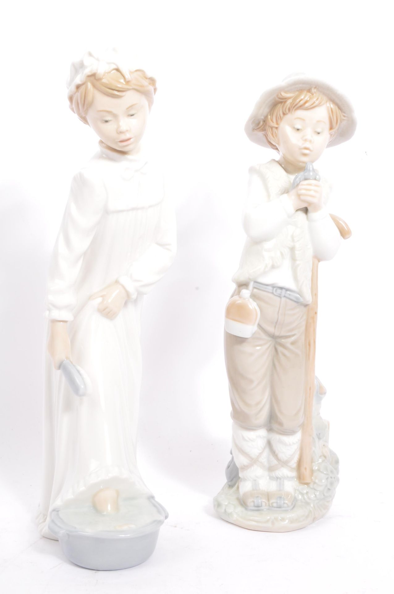 COLLECTION FIVE NAO SPANISH PORCELAIN FIGURES - Image 3 of 5