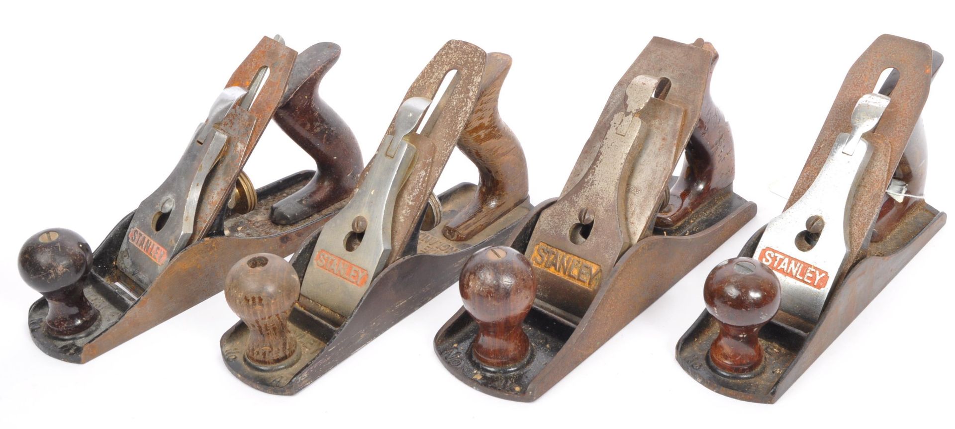 FOUR VINTAGE 20TH CENTURY STANLEY WOOD BENCH PLANES - Image 2 of 7
