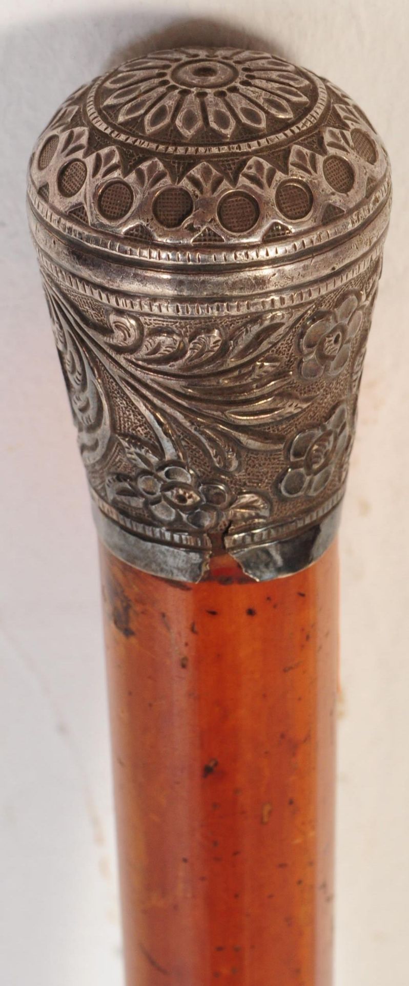 EARLY 20TH CENTURY SILVER TOP WOODEN WALKING STICK CANE - Image 4 of 5