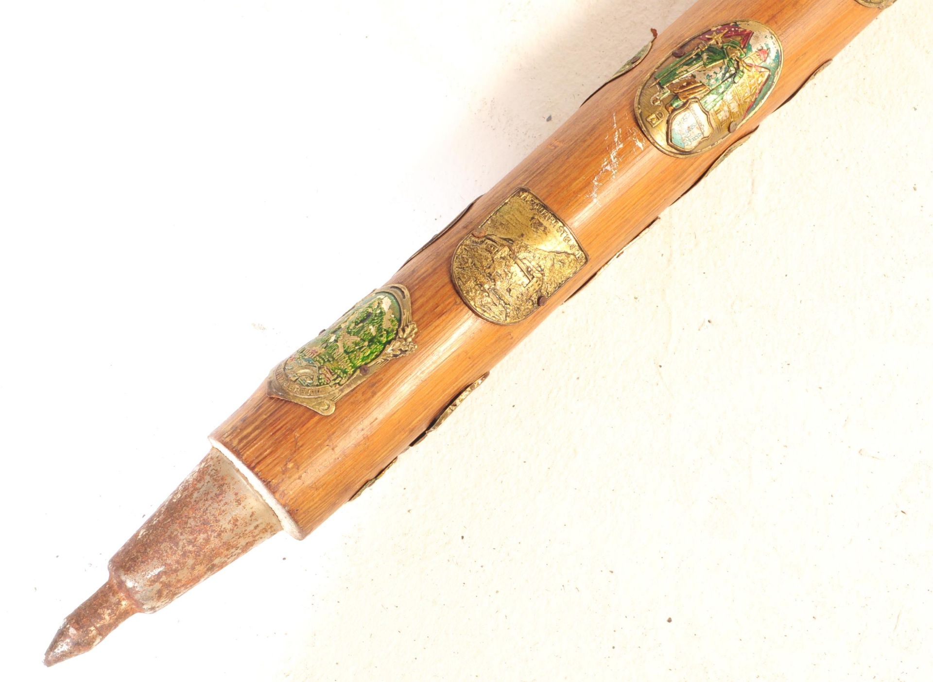 VINTAGE 20TH CENTURY GERMAN CARVED WALKING STICK - Image 3 of 6