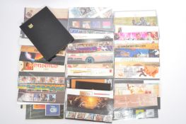 LARGE COLLECTION OF UK PRESENTATION PACKS STAMPS