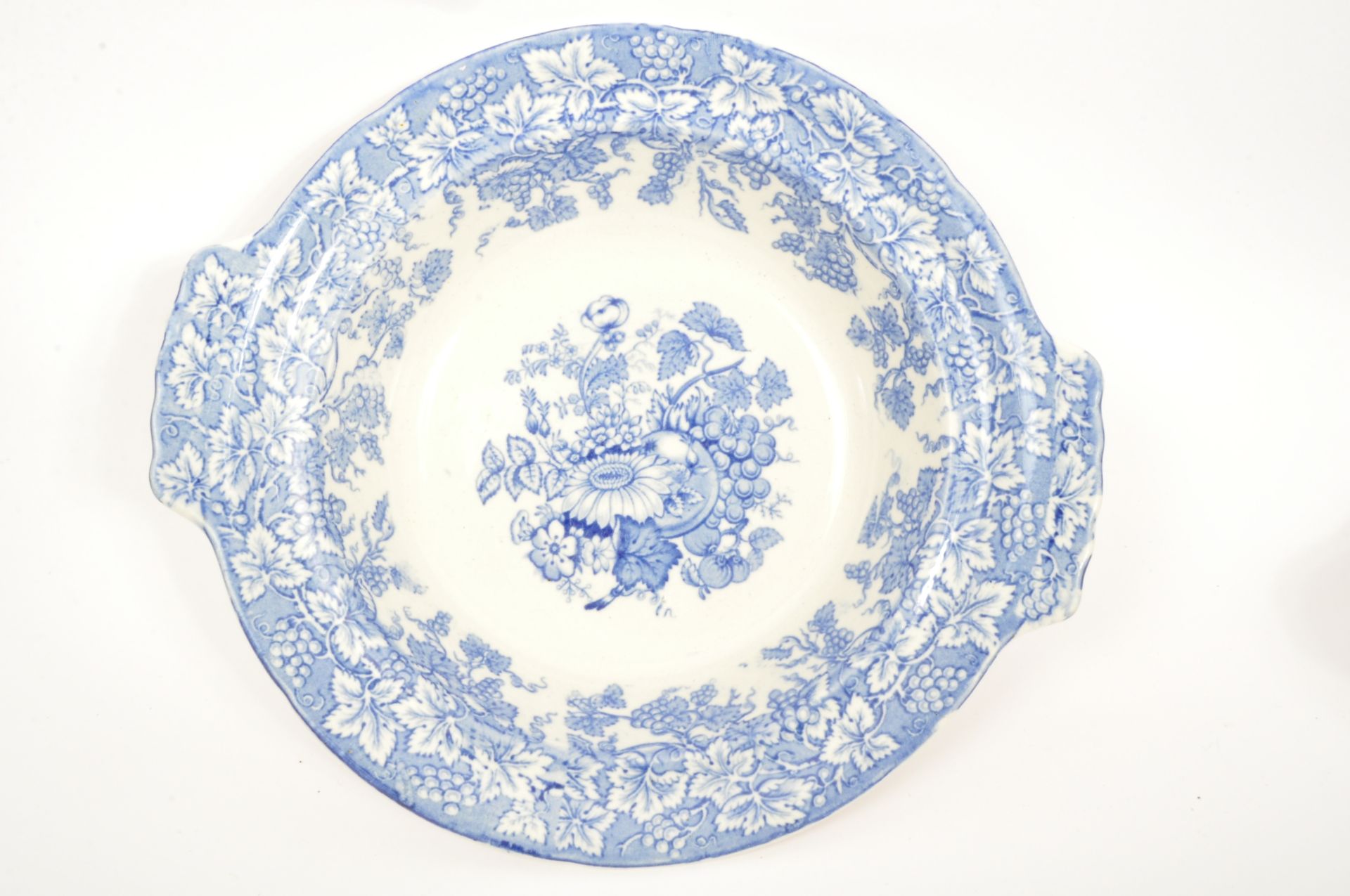 COLLECTION OF 19TH CENTURY BLUE & WHITE CHINA - Image 8 of 9