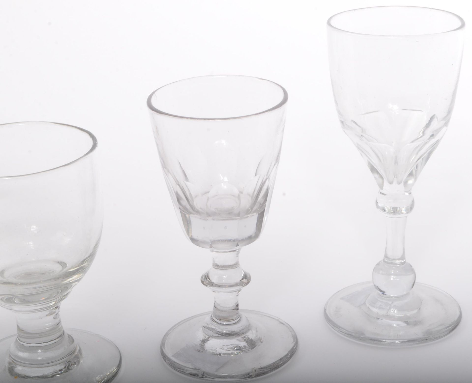 COLLECTION OF 19TH CENTURY DRINKING GLASSES - Bild 2 aus 5