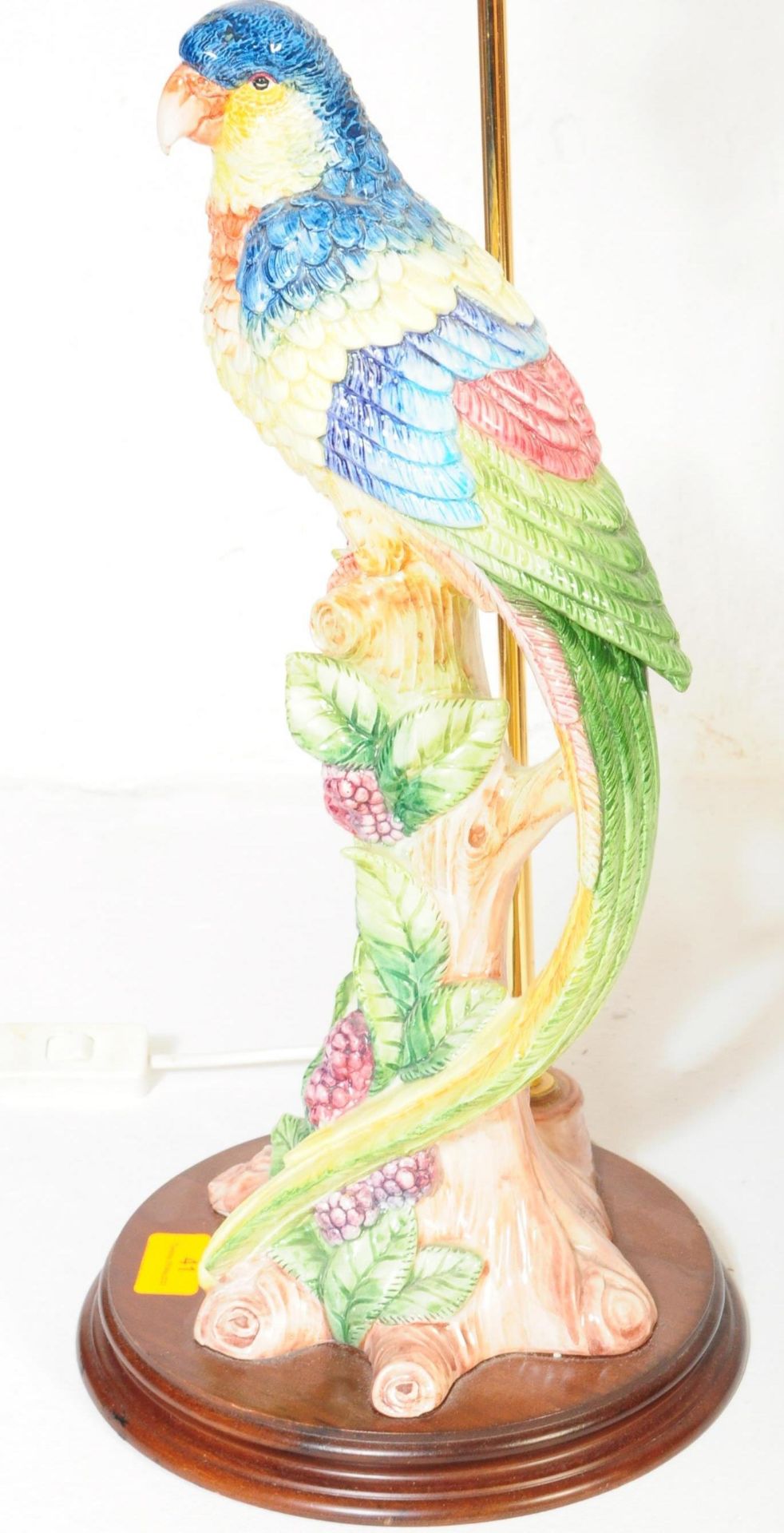 CONTEMPORARY MEISSEN STYLE PARROT LAMP - Image 4 of 5