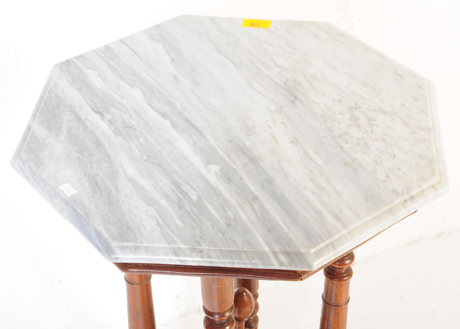 VICTORIAN STYLE MAHOGANY & WHITE VEINED MARBLE TABLE - Image 3 of 4