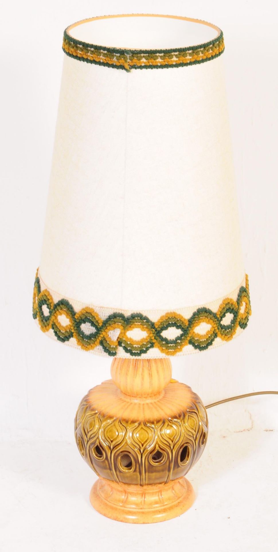 RETRO MID CENTURY WEST GERMAN POTTERY LAMP & VASE - Image 4 of 9