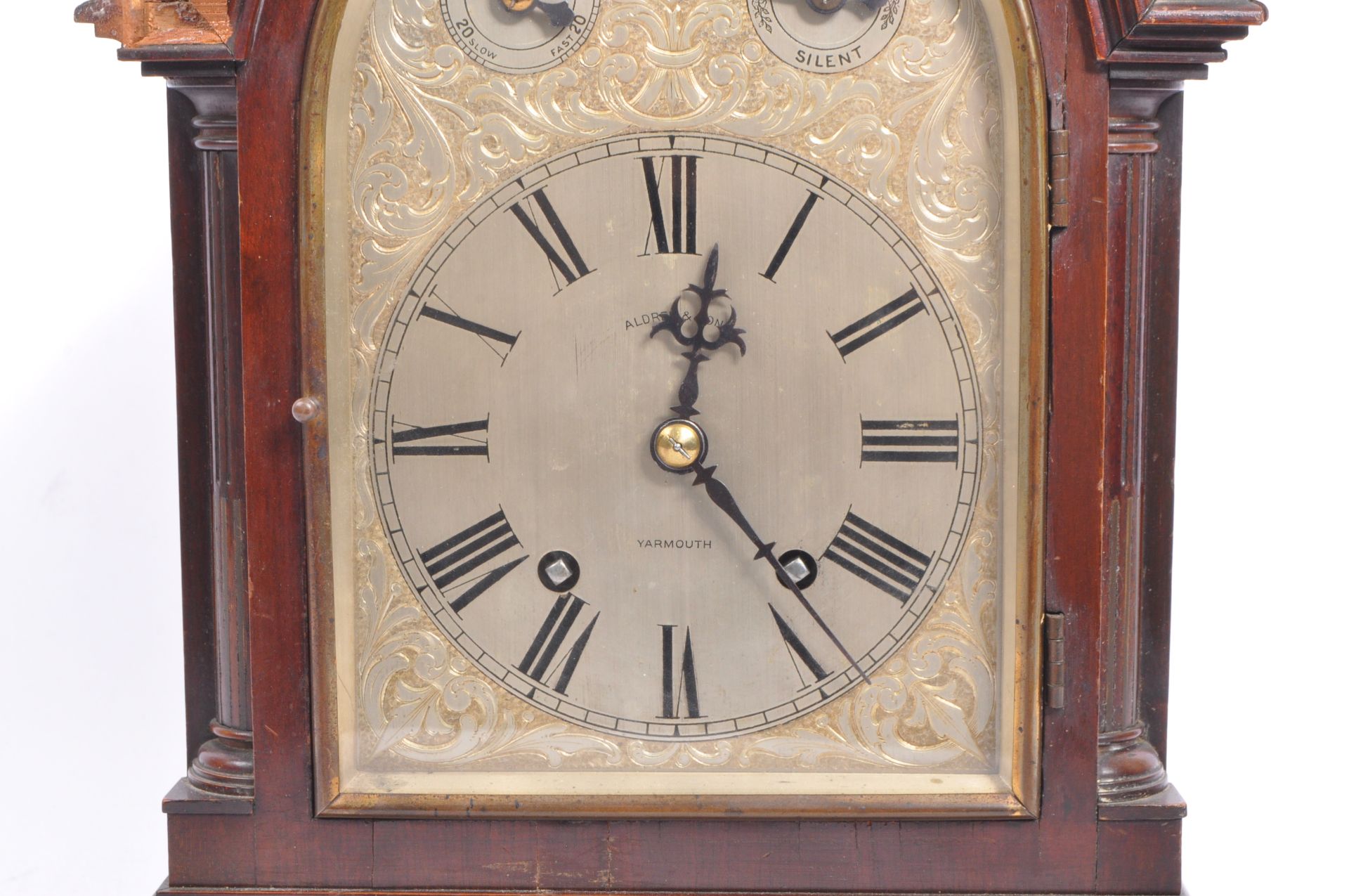 EARLY 20TH CENTURY ALDRED & SONS BRACKET CLOCK - Image 3 of 7