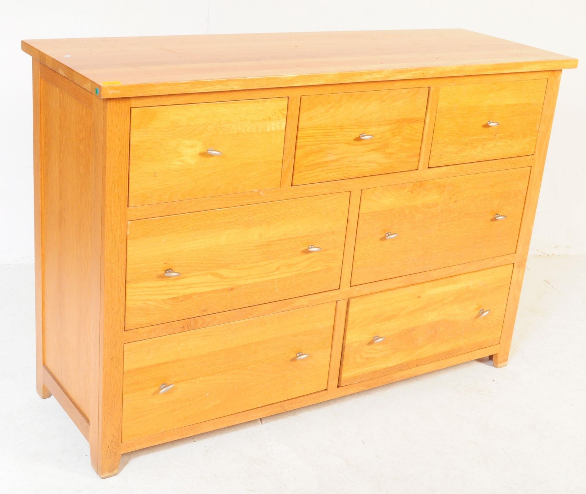 CONTEMPORARY OAK FURNITURE LAND STYLE SIDEBOARD CREDENZA - Image 2 of 6