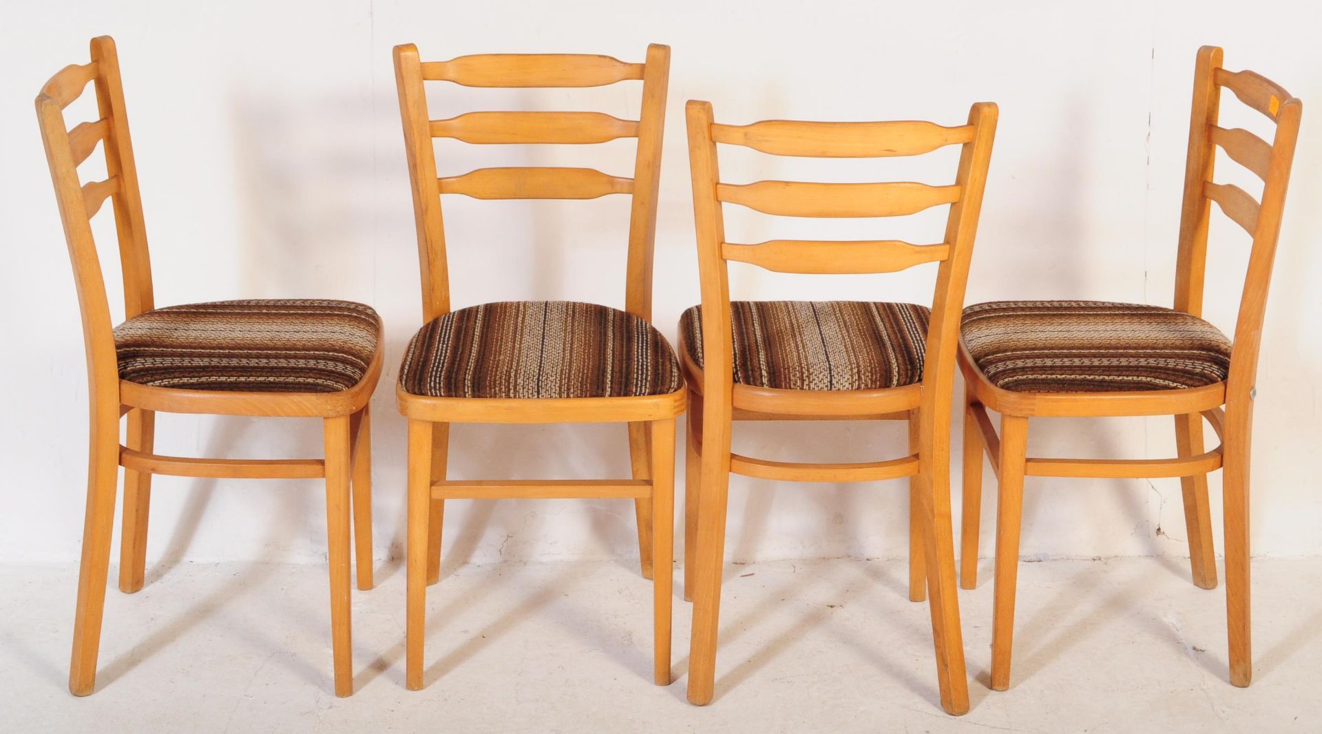 SIX VINTAGE RETRO 1960S KITCHEN DINING CHAIRS - Image 4 of 5