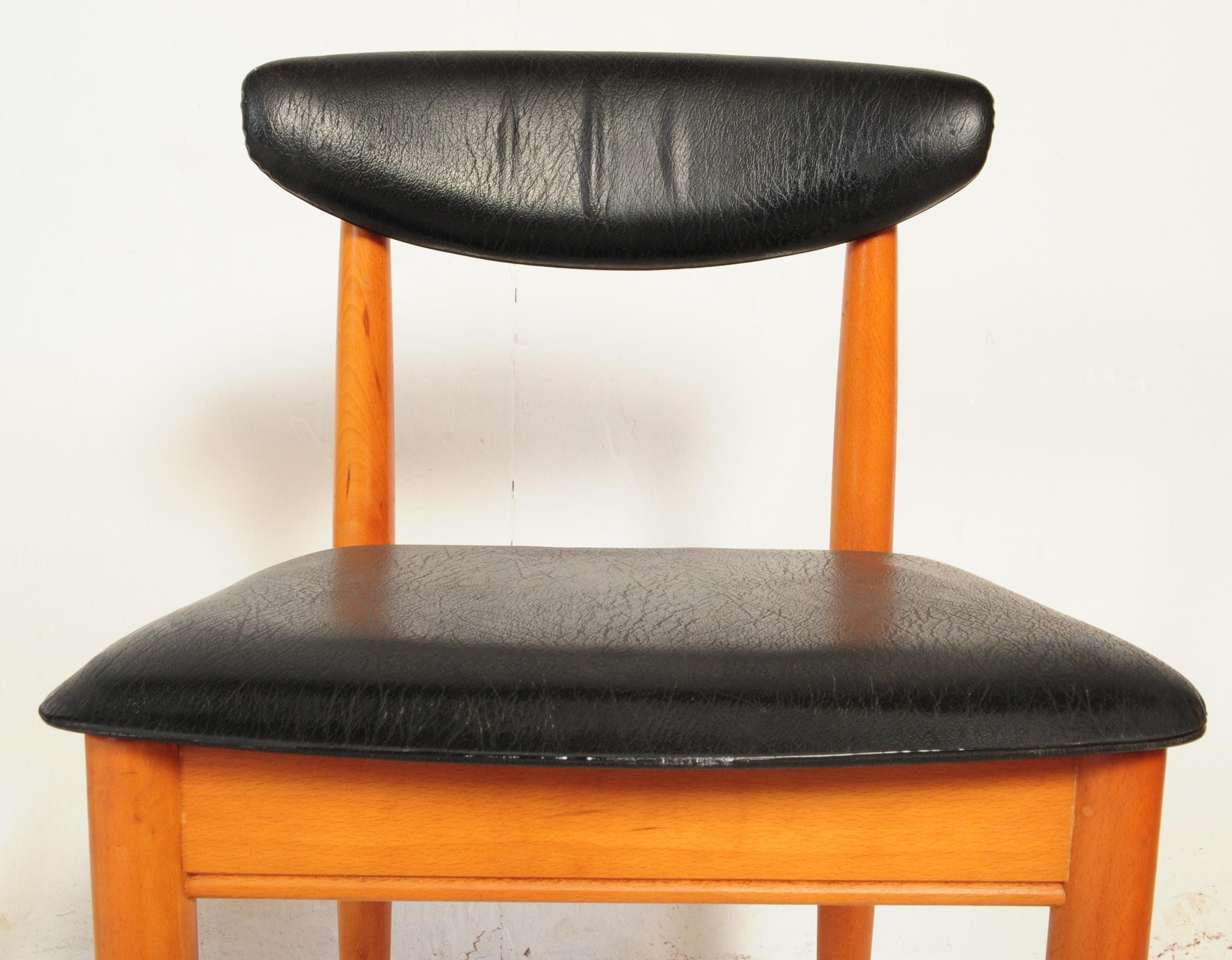 FOUR MID CENTURY SCHREIBER TEAK & BLACK VINYL DINING CHAIRS - Image 5 of 6