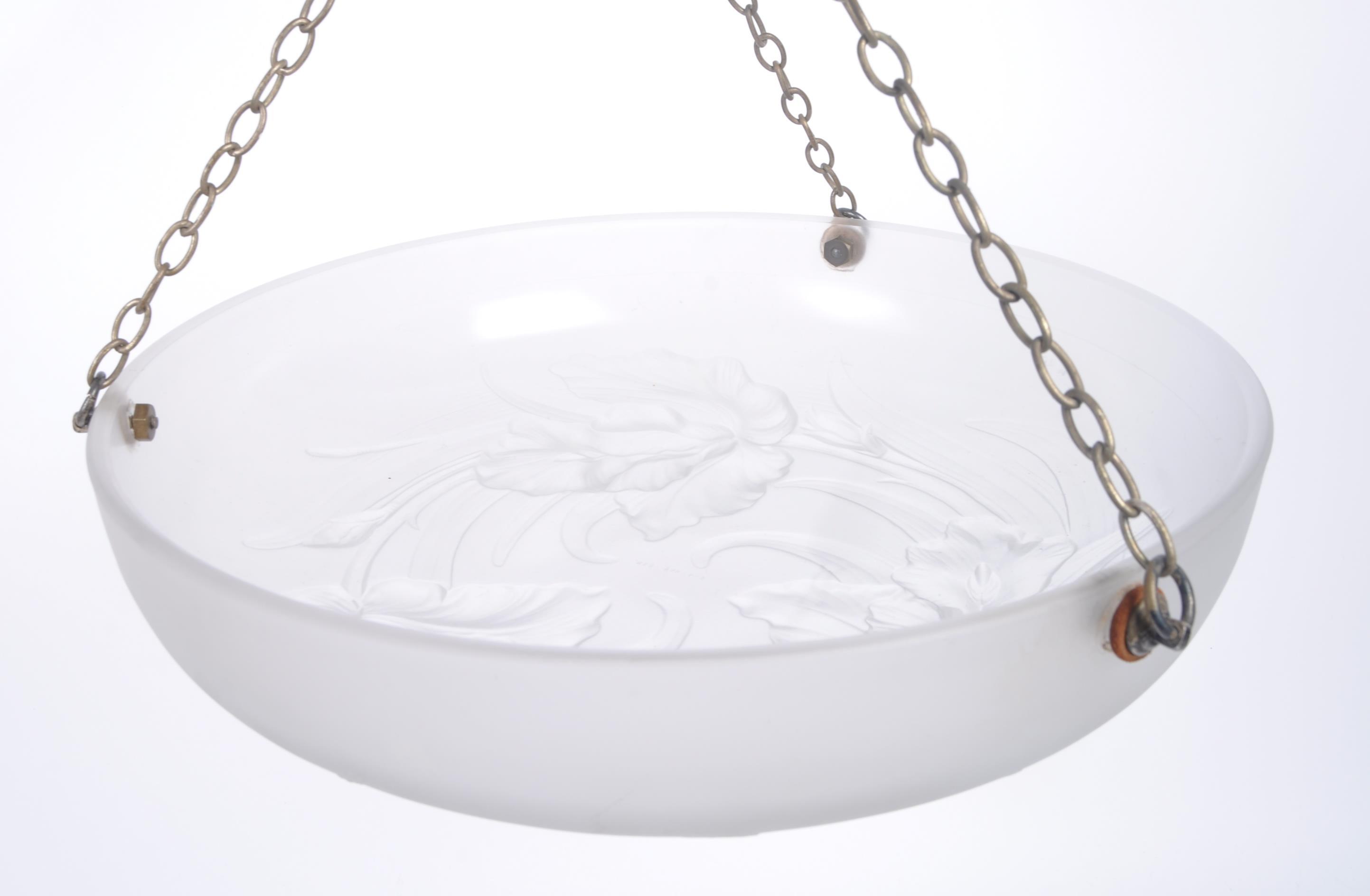 VINTAGE 20TH CENTURY FRENCH GLASS HANGING CEILING LIGHT - Image 9 of 9