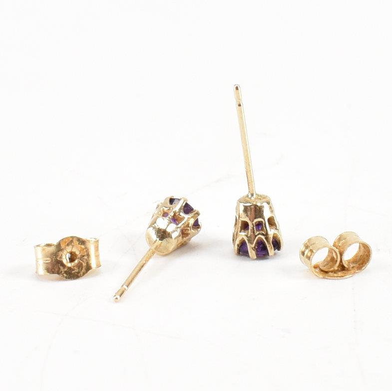 9CT GOLD PURPLE STONE STUD EARRINGS - Image 3 of 3