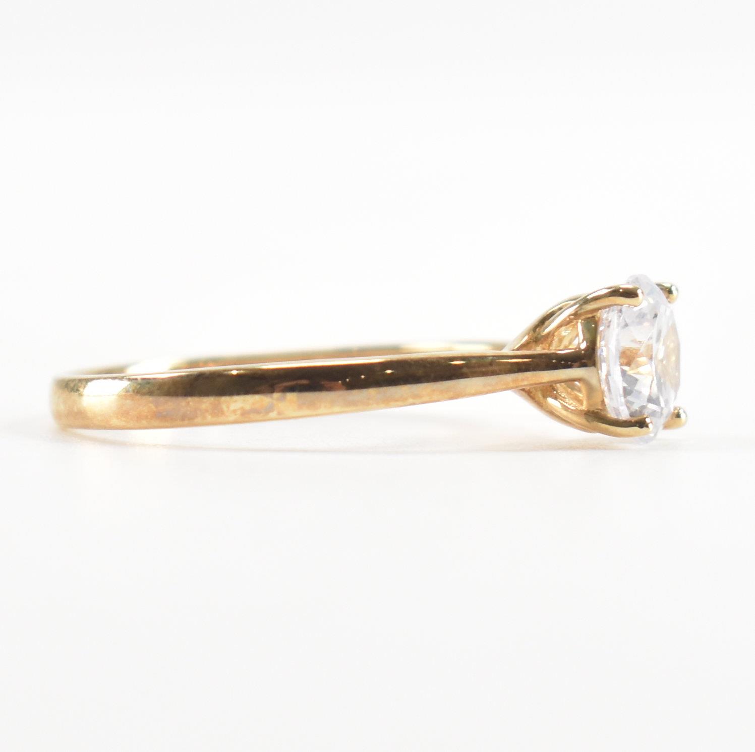 HALLMARKED 9CT GOLD & CUBIC ZIRCONIA SOLITAIRE RING - Image 5 of 9