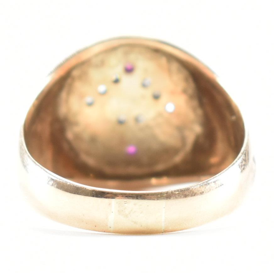 18CT GOLD DIAMOND & RUBY MASONIC SIGNET RING - Image 3 of 7