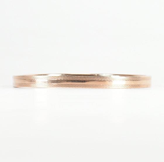 9CT ROSE GOLD BANGLE ARMLET - Image 9 of 9