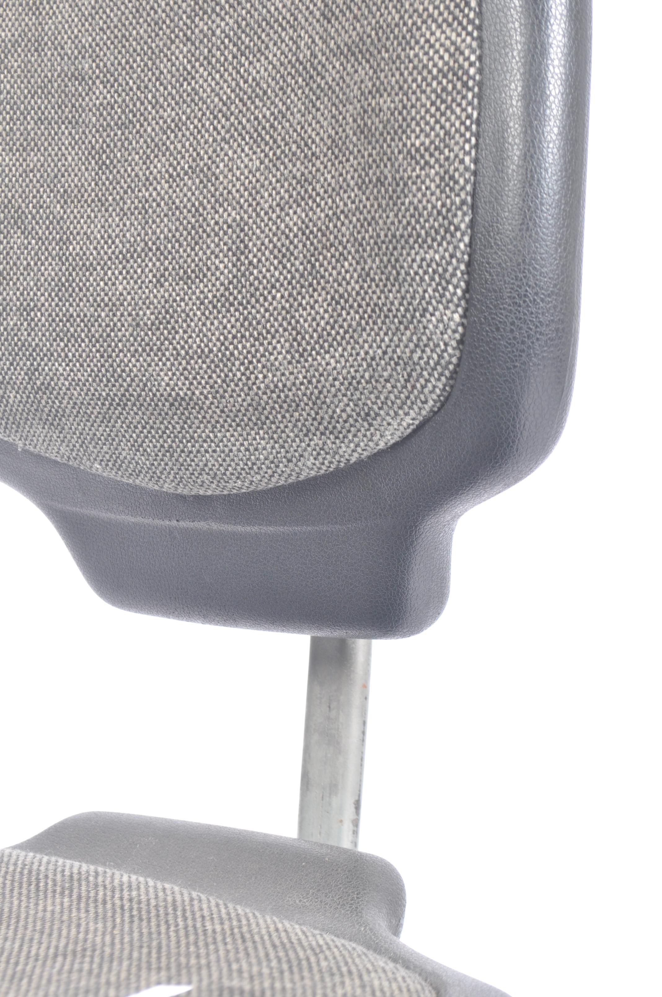 LATE 20TH CENTURY 1990s INDUSTRIAL OFFICE DESK CHAIR - Image 2 of 4