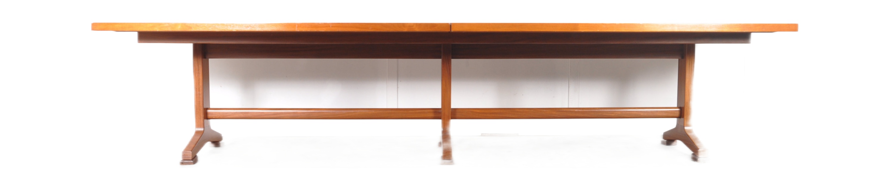 GORDON RUSSELL - LARGE MID CENTURY TEAK TABLE