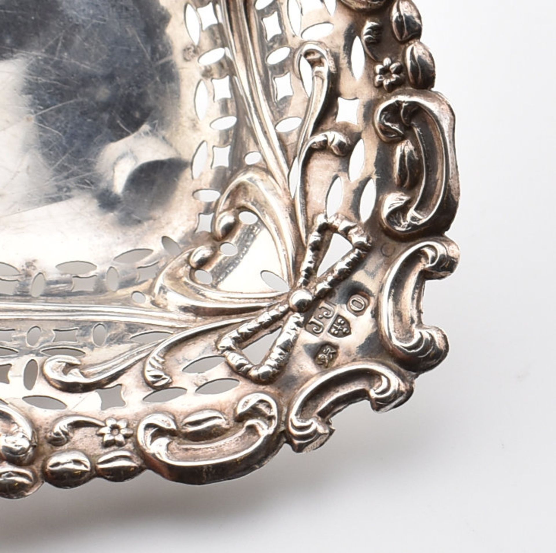 PAIR OF VICTORIAN HALLMARKED SILVER PIN TRAYS - Image 5 of 5