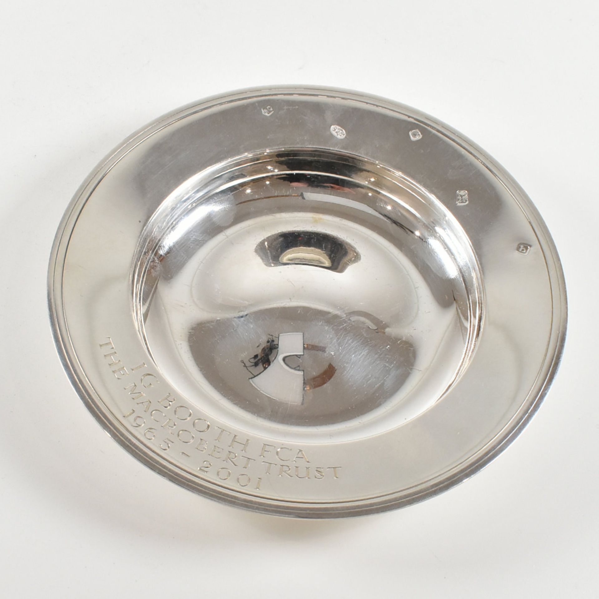 CARRS SHEFFIELD HALLMARKED SILVER COMMEMORATIVE DISH - Image 2 of 9