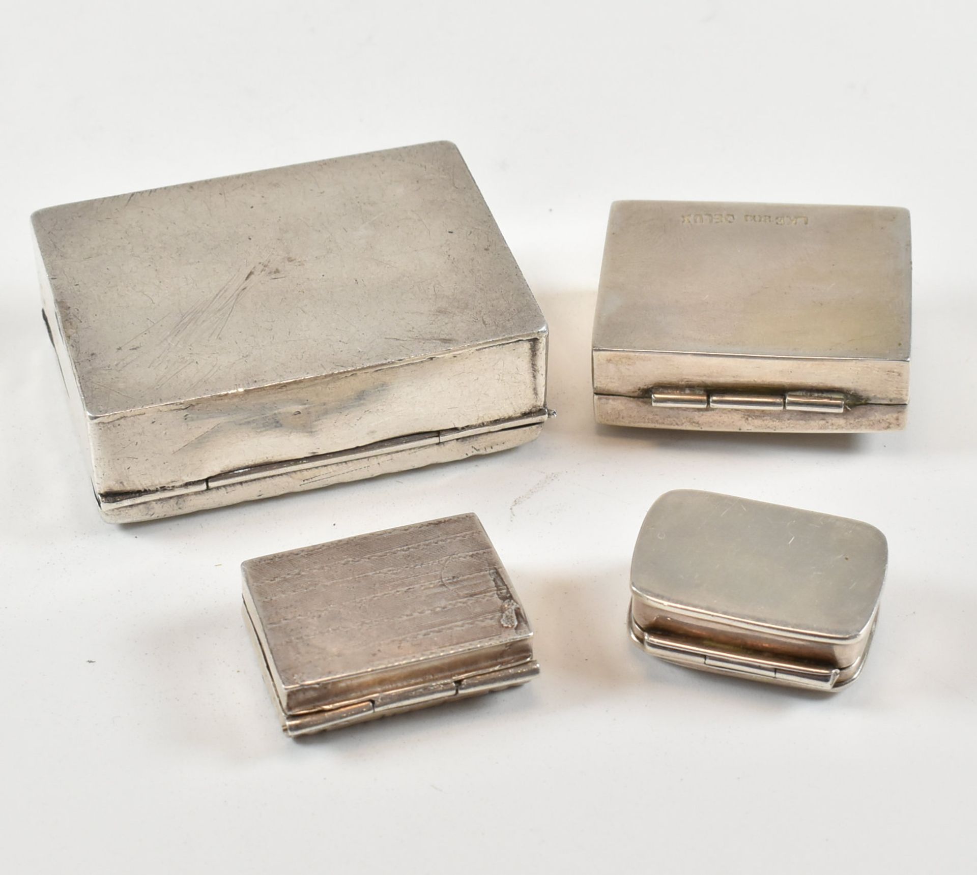 COLLECTION OF SILVER & WHITE METAL BOXES - Image 3 of 11