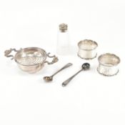 EARLY 20TH CENTURY SILVER STRAINER BOTTLE NAPKIN RINGS